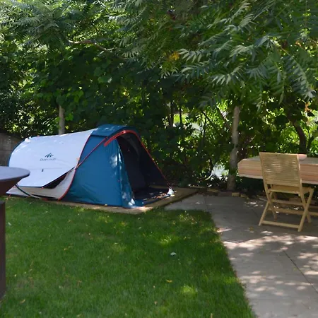 Luxussátor Jeans Backyard Tent Camping